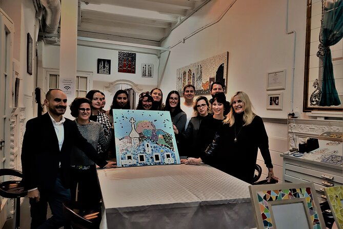 teambuilding-barcelona-create-the-logo-of-your-company-in-mosaic