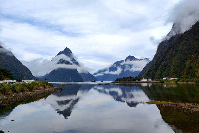 TeAnau to Queenstown via Milford Sound Tour with Cruise and Lunch - Detailed Review of the Te Anau to Queenstown via Milford Sound Tour