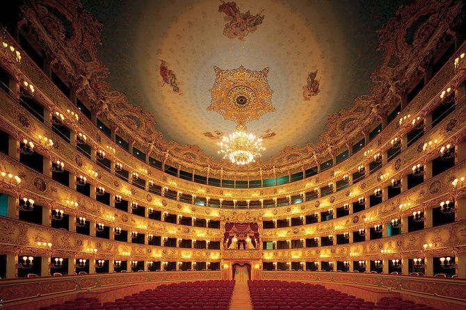 teatro-la-fenice-tour-in-venice