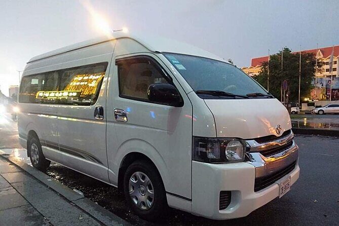 Techo International Airport Transfer by Car or Minivan - The Experience of the Driver and Vehicle Quality