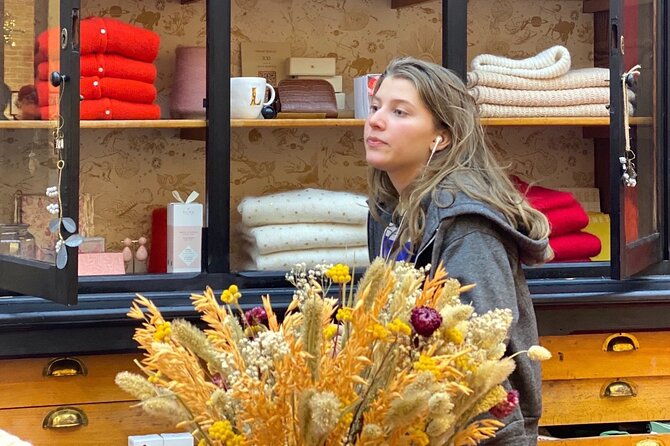 teen-shopping-and-fashion-accessories-tour-in-paris