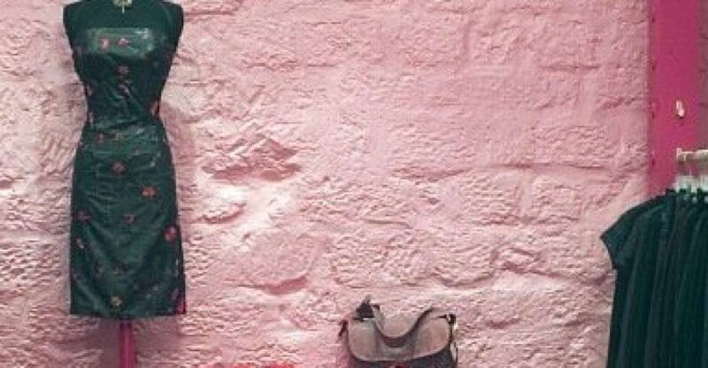 teen-shopping-tour-of-paris-2-30-hour-walking-tour