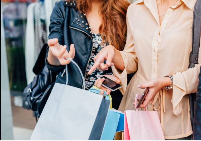 teen-shopping-tour-of-paris-2-30-hour-walking-tour