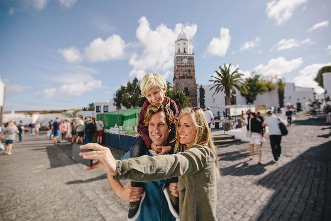 teguise-market-and-la-graciosa-island-tour