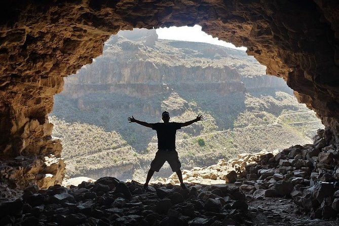 tejeda-sacred-mountains-with-tapas-meal-by-2-native-guides