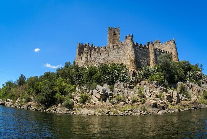Templar Knights: Tomar and Almourol Castles Full Day Private Tour - In-Depth Review of the Templar Knights Tour