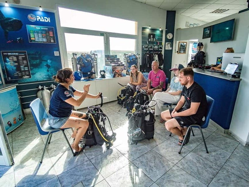 Tenerife: Beginner Scuba Diving Experience with Pickup - Authentic Reviews & Their Insights