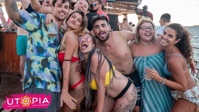 tenerife-boat-party-with-open-bar-and-djs