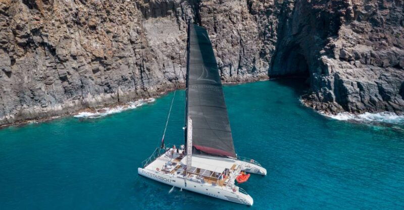tenerife-catamaran-cruise-with-brunch-and-unlimited-drinks
