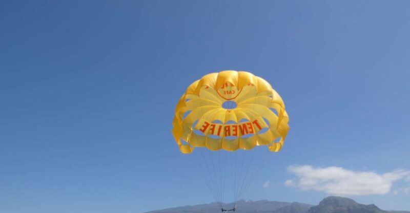 tenerife-costa-adeje-parasailing
