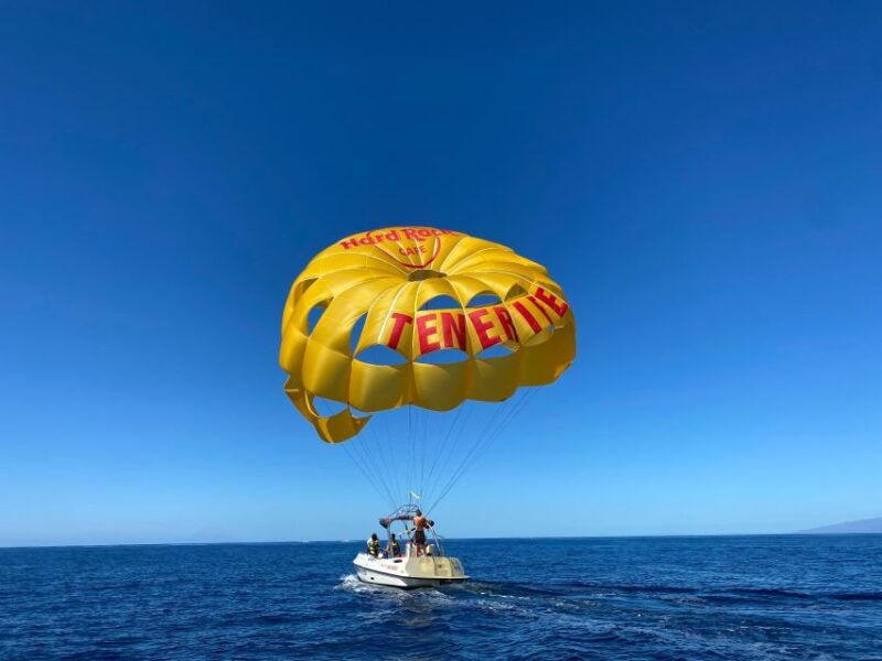 tenerife-costa-adeje-parasailing