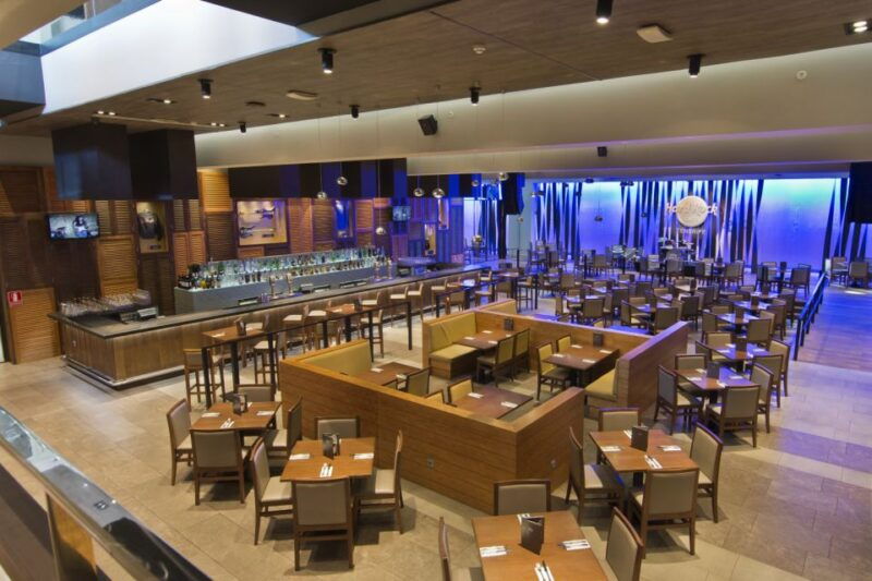 tenerife-hard-rock-cafe-set-menu-lunch-or-dinner-drink
