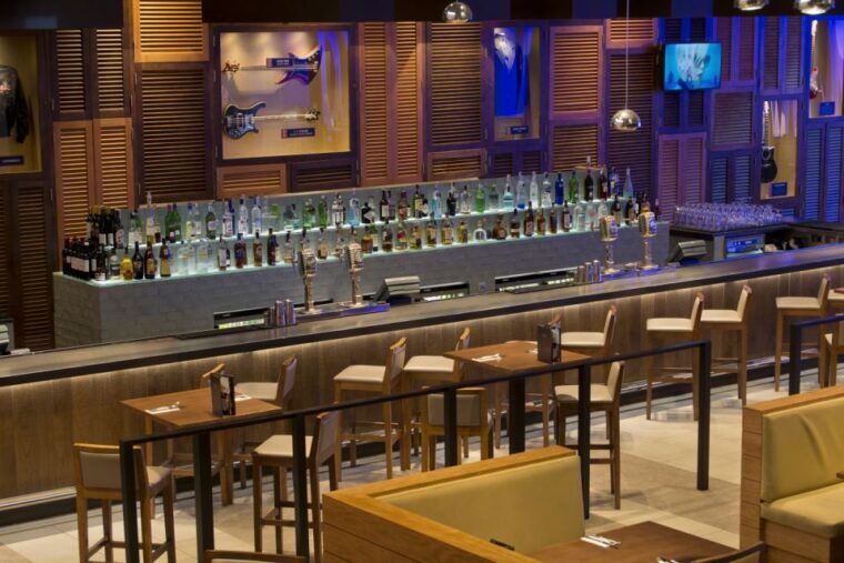 tenerife-hard-rock-cafe-set-menu-lunch-or-dinner-drink