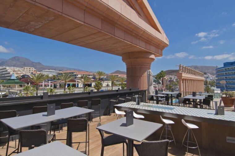 tenerife-hard-rock-cafe-set-menu-lunch-or-dinner-drink