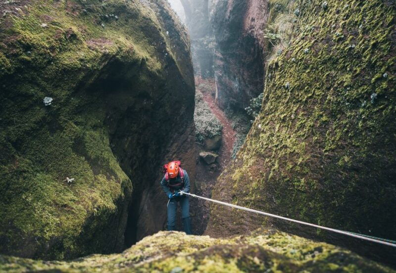 tenerife-los-arcos-canyoning-tour-with-guide