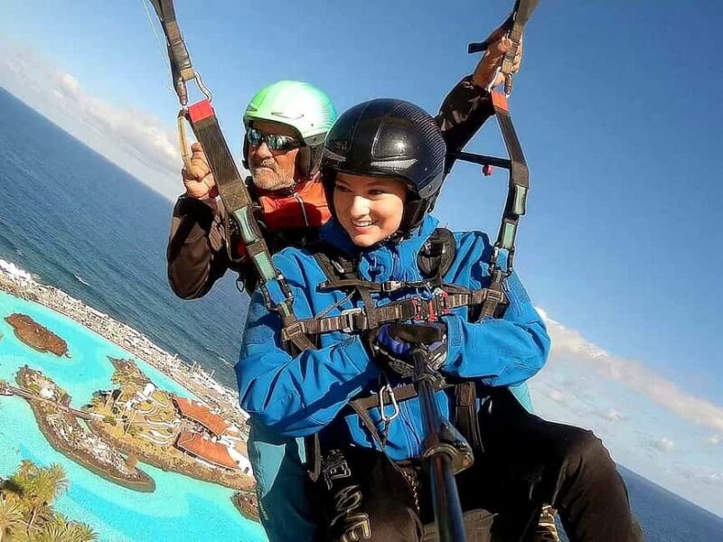 Tenerife: Paragliding Tandem in Playa Martianez - Tenerife: Paragliding Tandem in Playa Martianez  
