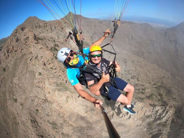tenerife-paragliding-with-national-champion-paraglider