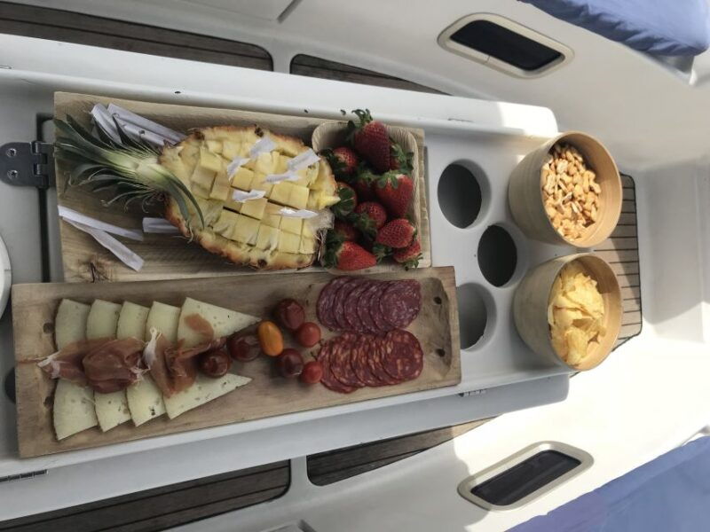 tenerife-private-sunset-charter-with-drinks-and-tapas
