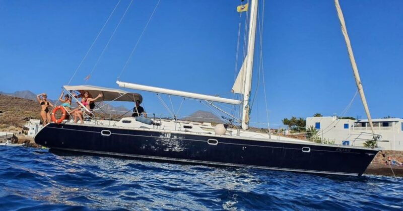 tenerife-sailing-excursion-with-whale-and-dolphin-watching