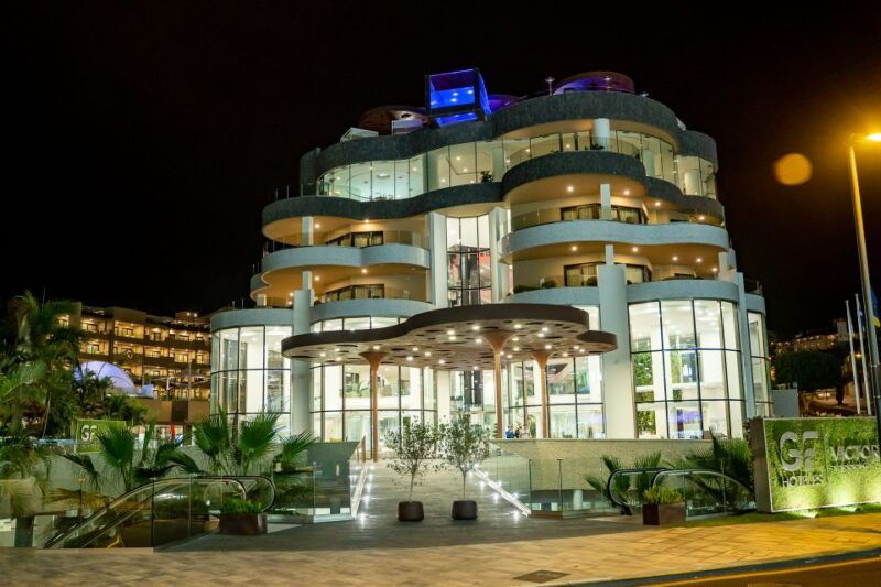 tenerife-scandal-dinner-show-entry-ticket-and-5-course-meal