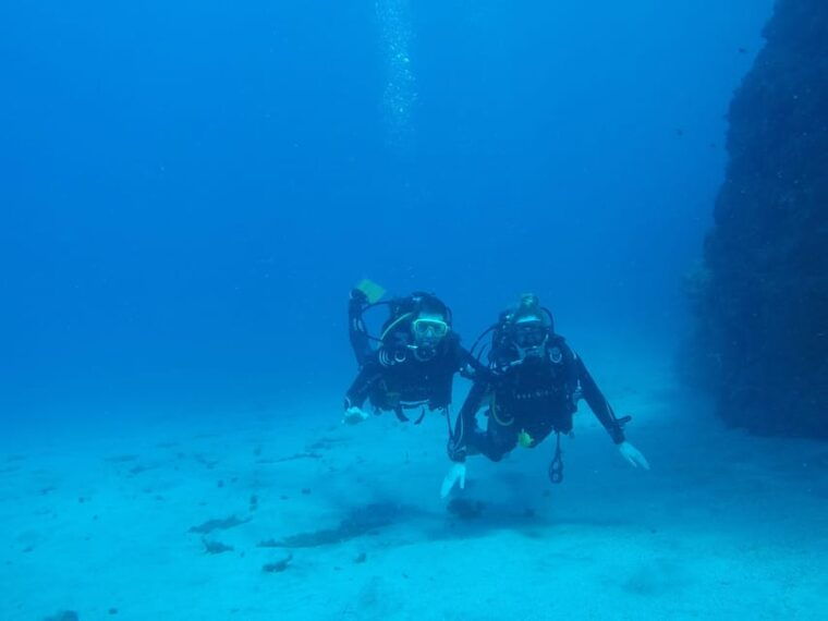 tenerife-south-scuba-dive-for-beginners-in-adeje