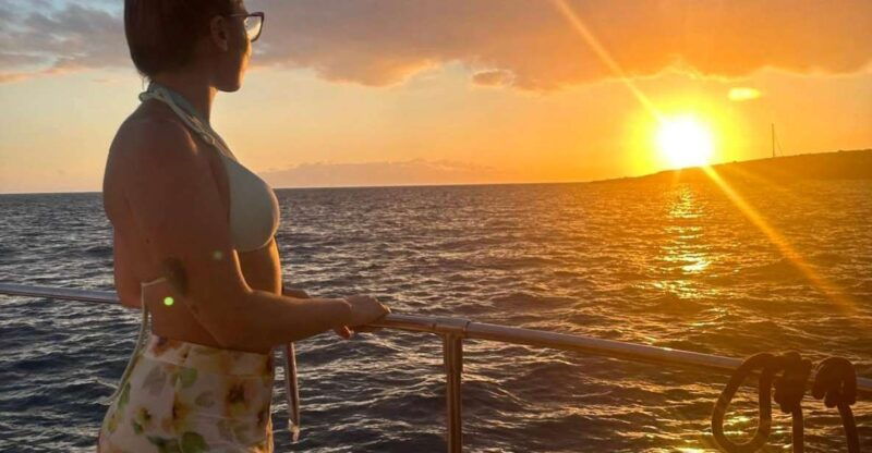 tenerife-sunset-catamaran-tour-with-transfer-buffet-drinks