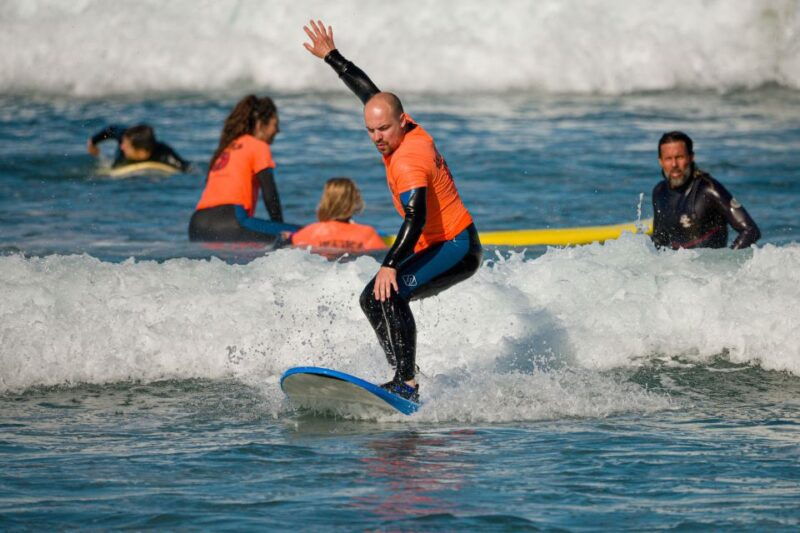 tenerife-surf-lesson-in-playa-de-las-americas-all-included
