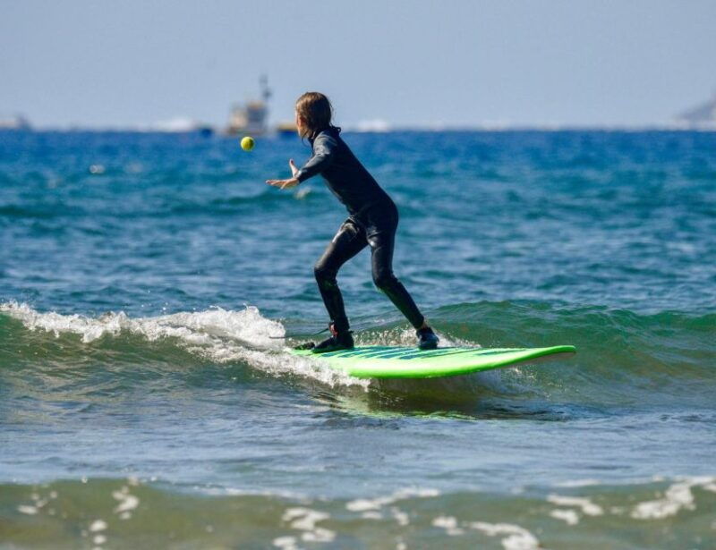 tenerife-surfing-lesson-for-kids-in-las-americas