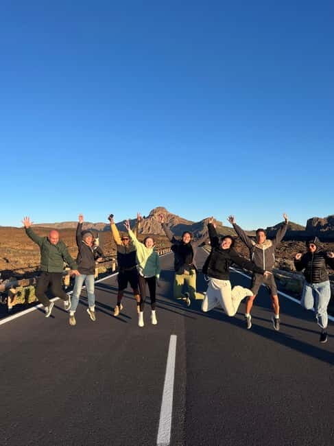 Tenerife: Teide Sunset Adventure with Picnic & Stargazing - Exploring the Tour Itinerary in Detail