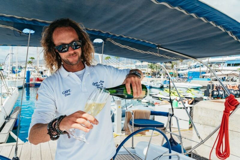 tenerife-whale-dolphin-watching-with-drinks-and-snacks