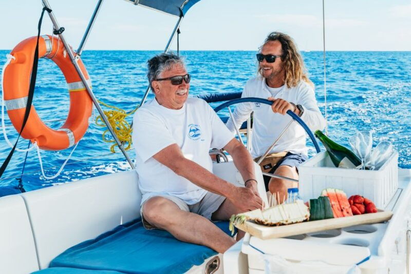 tenerife-whale-dolphin-watching-with-drinks-and-snacks
