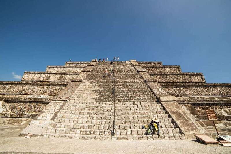 Teotihuacan Adventure: Private Tour & Lunch from Mexico City - Key Points