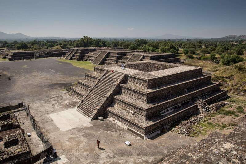 Teotihuacan Adventure: Private Tour & Lunch from Mexico City - Authenticity and Local Impact