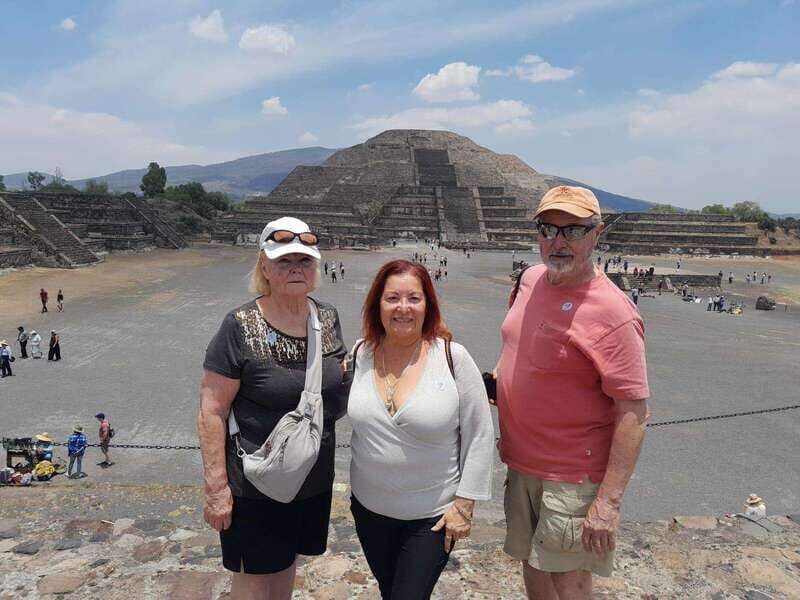 Teotihuacan & Basilica of Guadalupe: Private Tour with Lunch - Transport & Logistics
