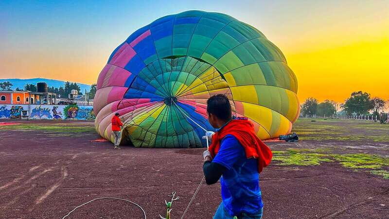Teotihuacan: Hot Air Balloon Ride with Breakfast - Key Points
