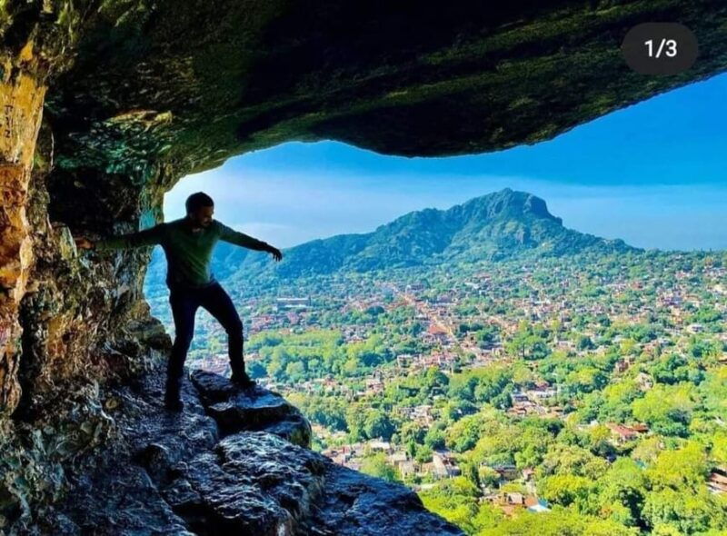 tepoztlan-lava-tunnel-hike-tour