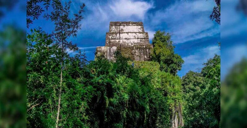 tepoztlan-lava-tunnel-hike-tour