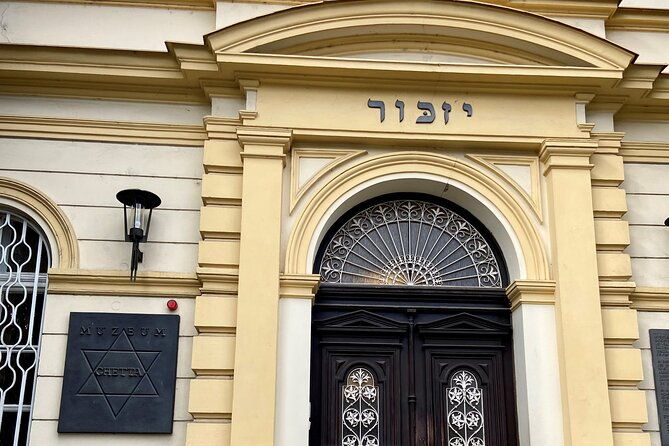 terezin-ghetto-camp-with-pavel-batels-team