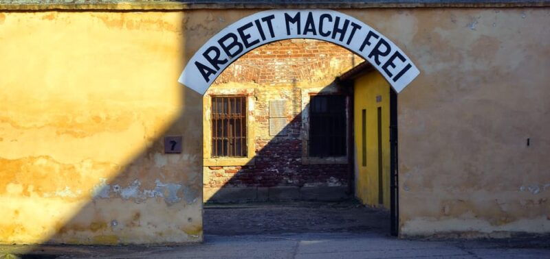 terezin-guided-tour-of-the-concentration-camp-and-museum