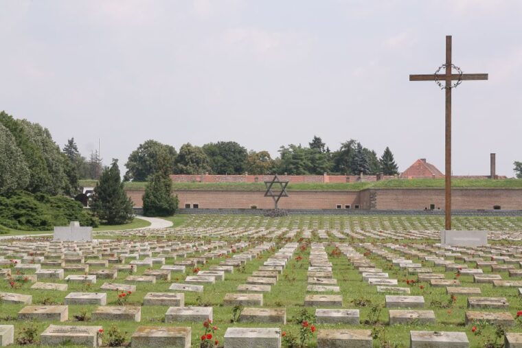 terezin-guided-tour-of-the-concentration-camp-and-museum