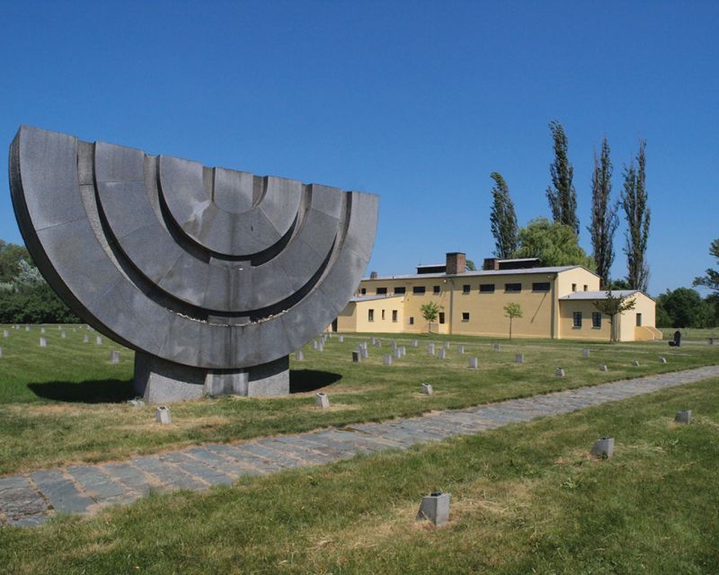 terezin-ustek-and-litomerice-concentration-camp-guided-tour