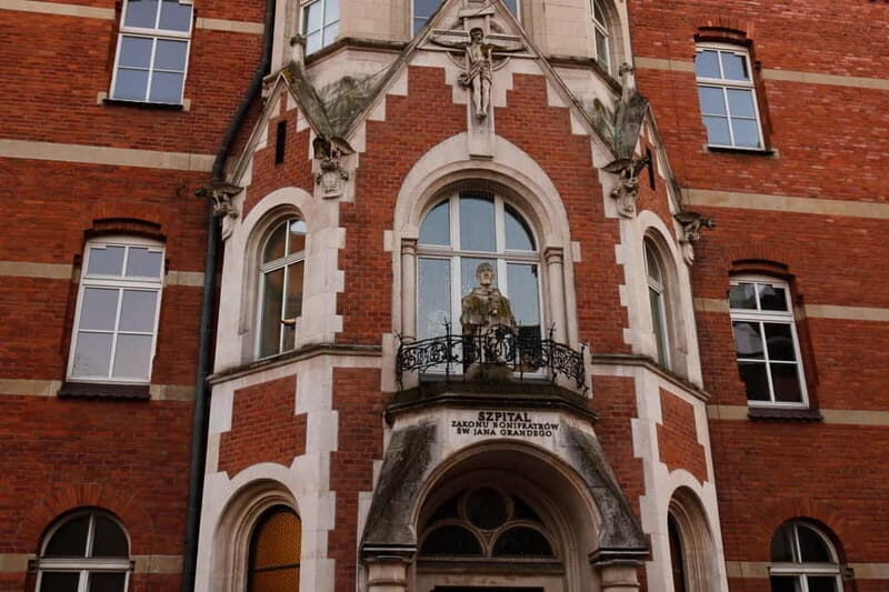 Terrifying Walking Tour of the Krakow's Old Jewish Quarter - Practical Details