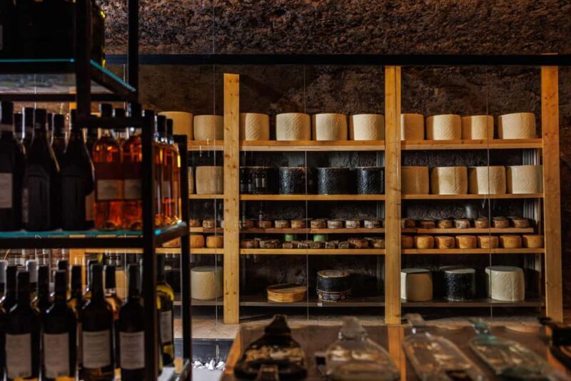 Testaccio: taste Lazio cheeses in an exclusive location - Key Points