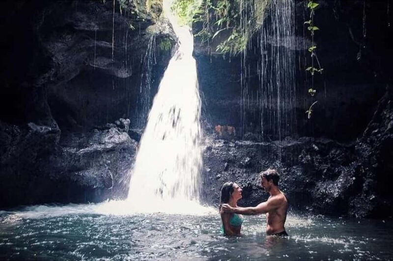 Tetebatu: Rice Fields, Villages, and Waterfalls Tour - Transportation & Group Size