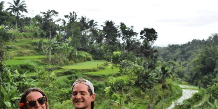 tetebatu-rice-fields-waterfall-monkey-forest-day-tour