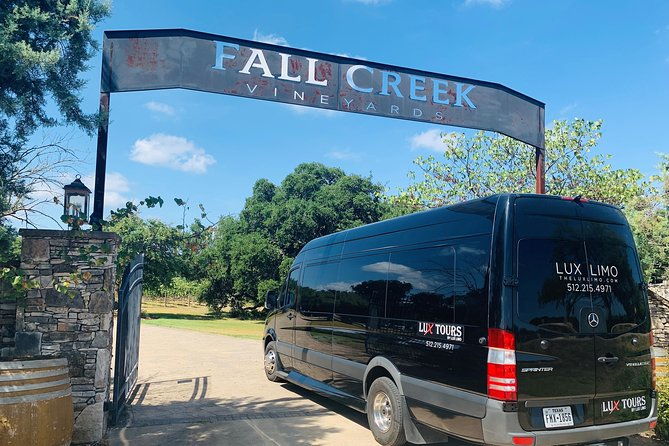 texas-hill-country-group-wine-tour-by-limousine