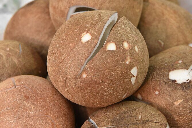 Thai Cooking Class with Market Tour in Sathon Bangkok - The Itinerary: From Market Stroll to Dinner Plate