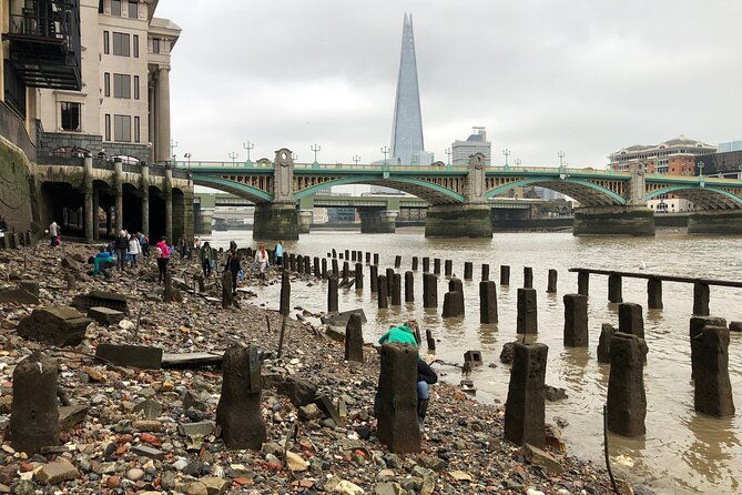 thames-beachcombing
