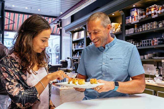 The 10 Tastings of Bruges With Locals: Private Food Tour - Practical Tips for Booking & Participation