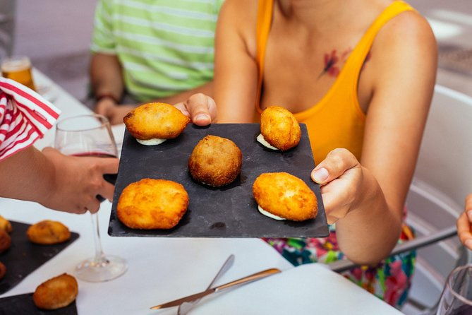 the-10-tastings-of-valencia-with-locals-private-food-walking-tour